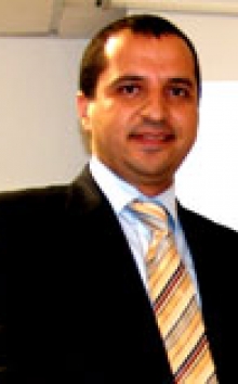 السيد هشام طالب
